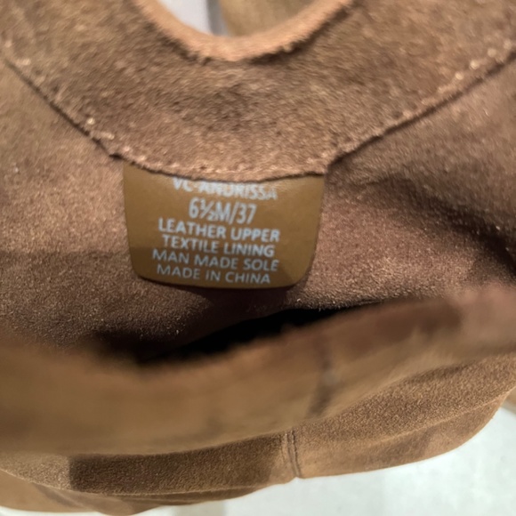 Vince Camuto suede boots - Picture 2 of 3